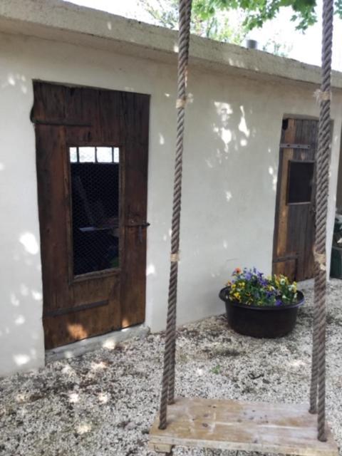 Gites La Ferme De Marguerite Tulette Exteriör bild
